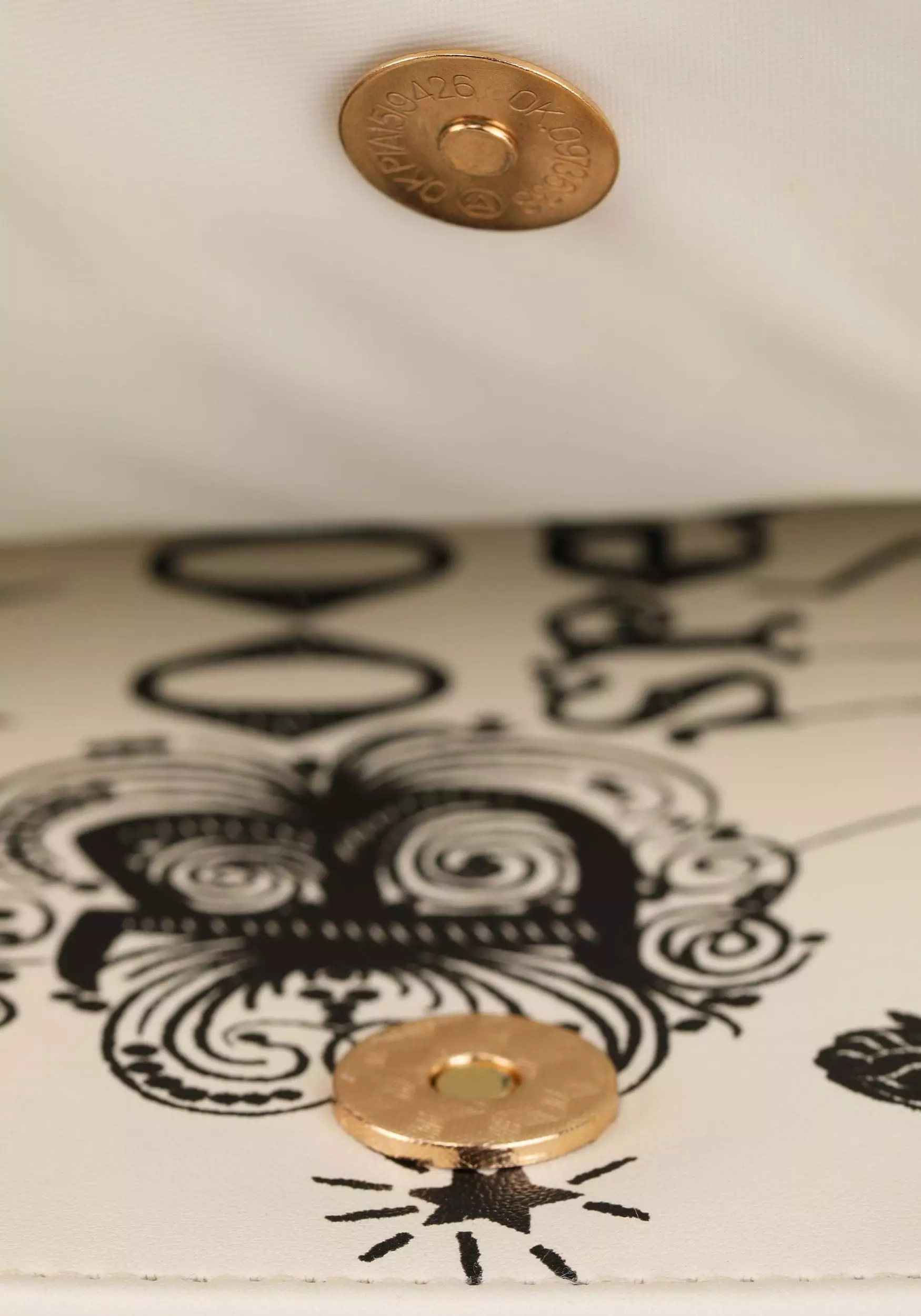 Shenzhen Meg Bags Co. Ltd Witch Spell Book Purse 6 Shenzhen Meg Bags Co. Ltd Witch Spell Book Purse - Image 4